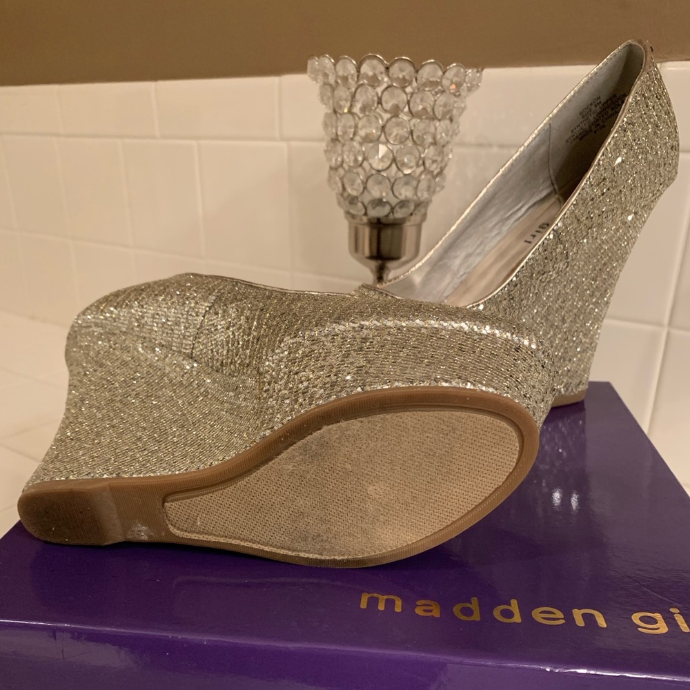 Madden Girl wedges - Picture 3 of 3